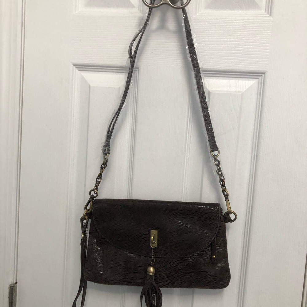 Chez Handbag Fine Leather Crossbody Clutch Shoulder Tassle Edgy Snake Embossed